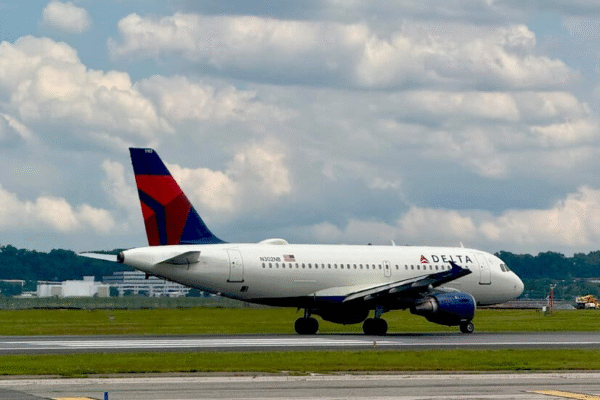 Турбулентність на рейсі Delta: 25 госпіталізованих Літак Delta Air Lines під час турбулентності