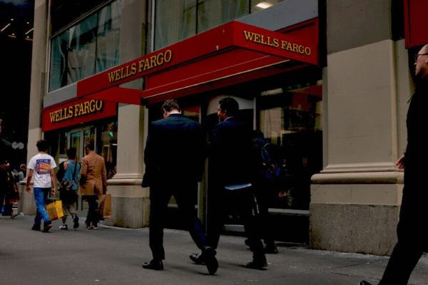 Китай забороняє виїзд банкіру Wells Fargo, викликаючи занепокоєння у бізнесі Заборона виїзду банкіра Wells Fargo з Китаю
