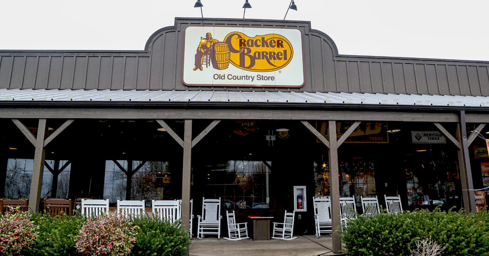 Логотип Cracker Barrel
