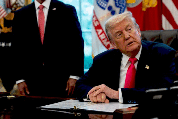 Трамп підриває економічні інституції США Трамп підриває економічні інституції