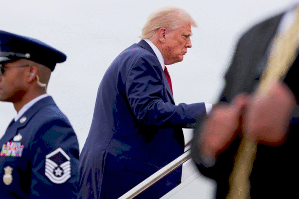 Трамп обговорює питання зайнятості