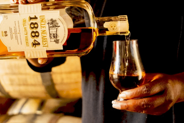 Uncle Nearest whiskey distillery logo