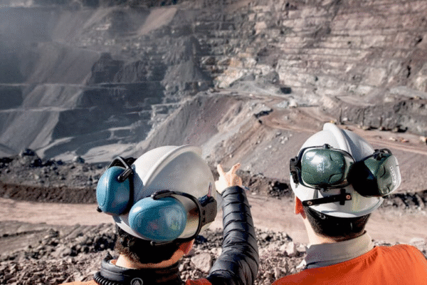 Anglo American та Teck Resources об’єднуються, створюючи гіганта з виробництва міді Гіганти гірничодобувної промисловості об'єднуються
