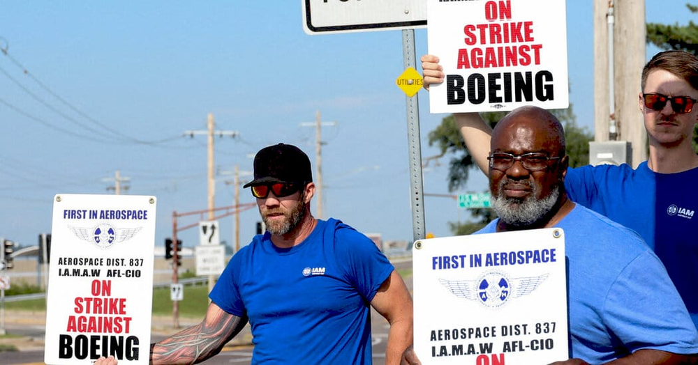 Boeing employees striking in St. Louis
