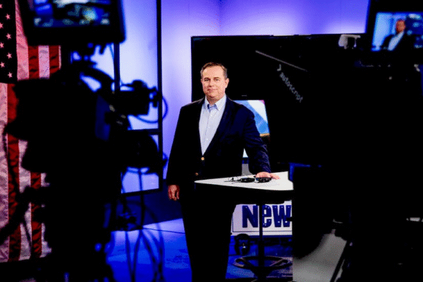 Newsmax звинуватив Fox News у монополії на ринку новин Newsmax vs Fox News Antitrust Case