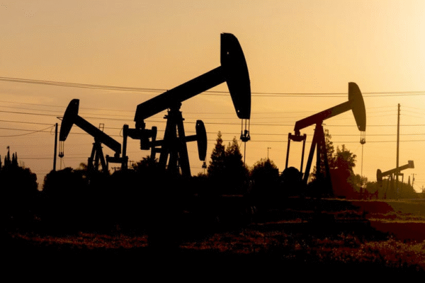 Прибутки Exxon та Chevron знижуються через низькі ціни на нафту Ціни на нафту на фоні графіків