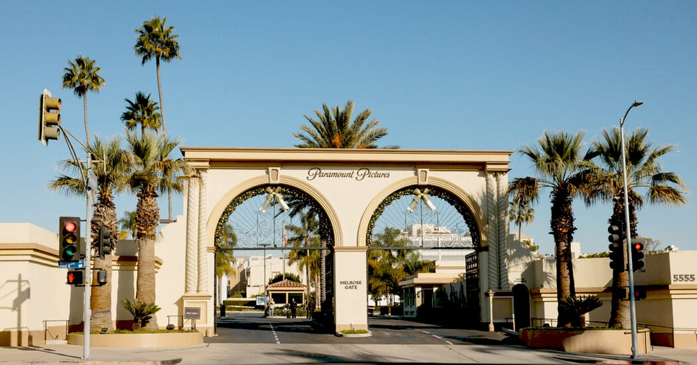 Зображення скорочення працівників у Paramount