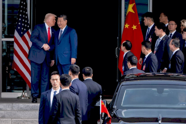 Трамп і Сі Цзіньпін під час зустрічі