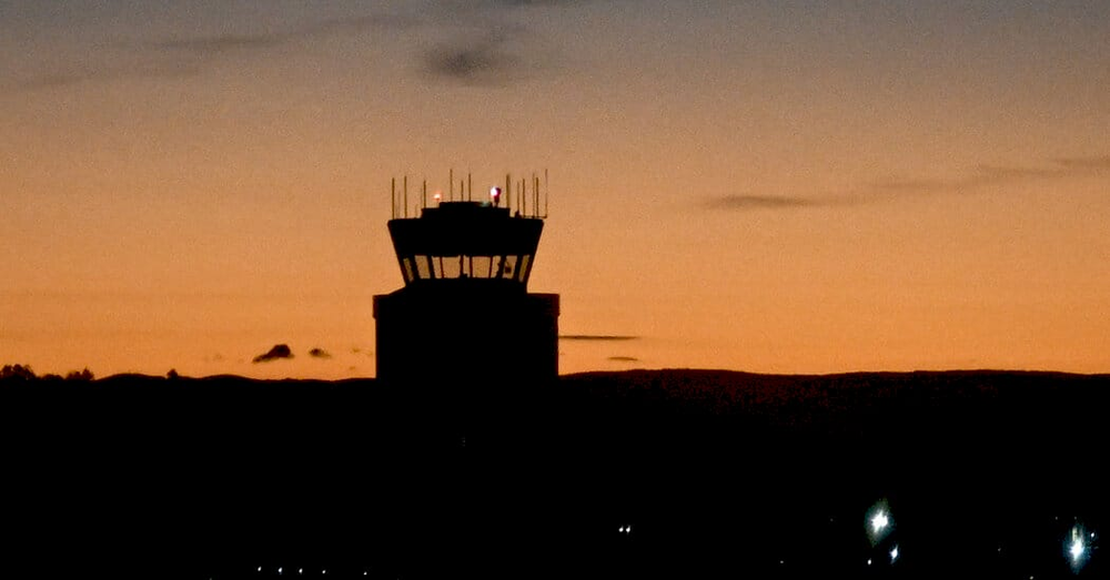 Скасування рейсів через урядову затримку