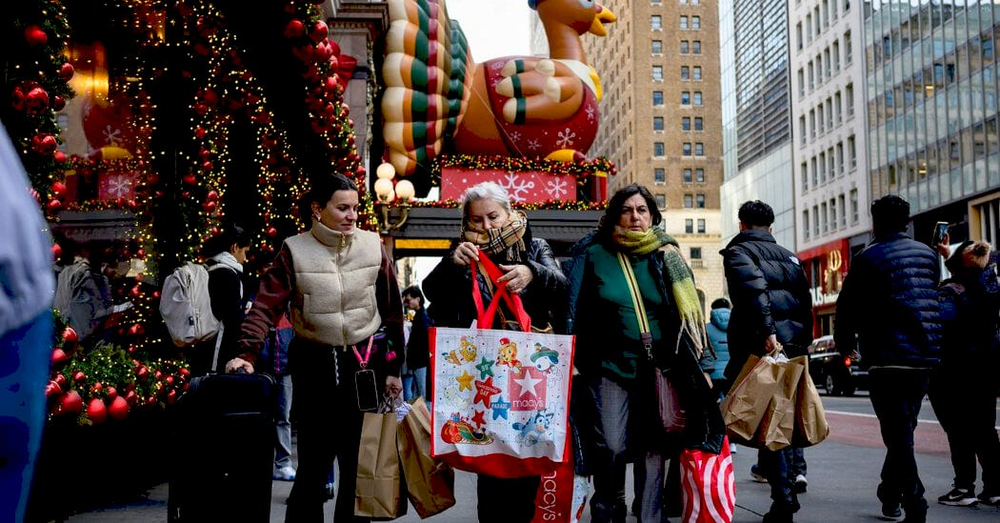 Американці витратили 11,8 мільярдів доларів на Чорну п'ятницю