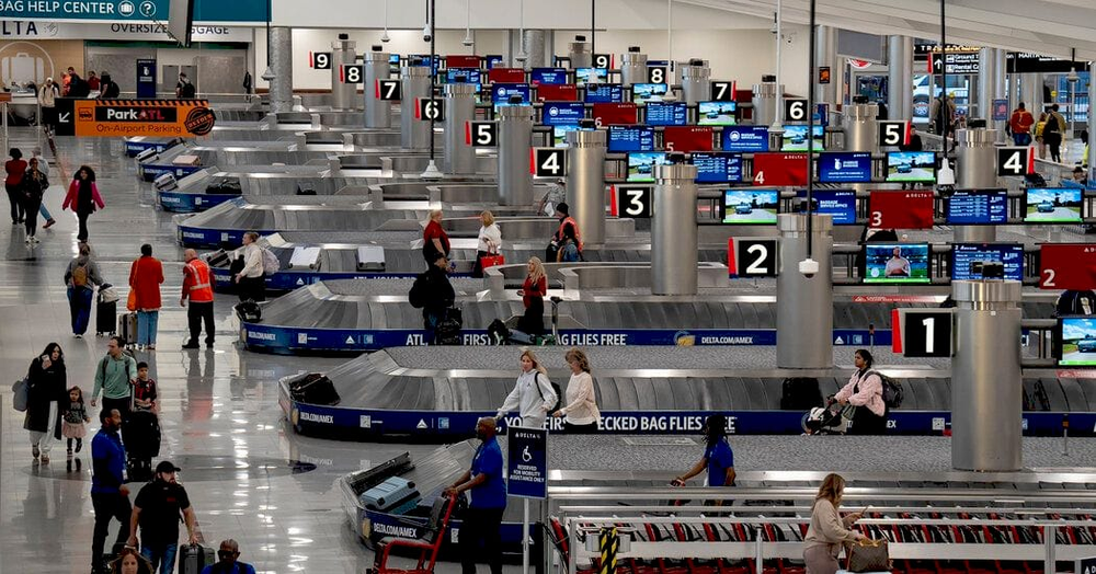 Ситуація в аеропортах США під час перебоїв