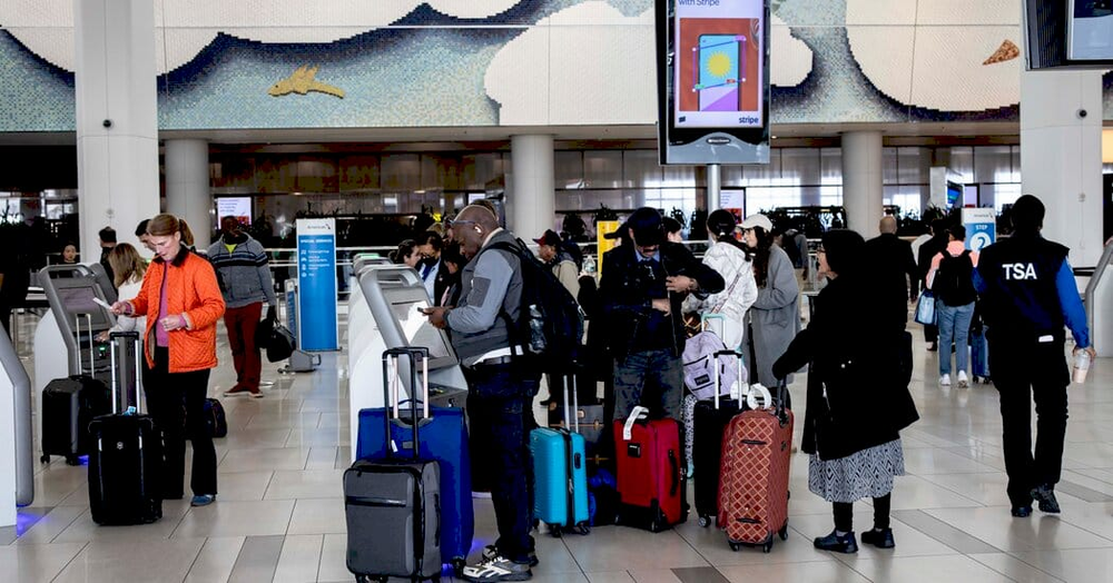 Скасування рейсів через урядовий shutdown