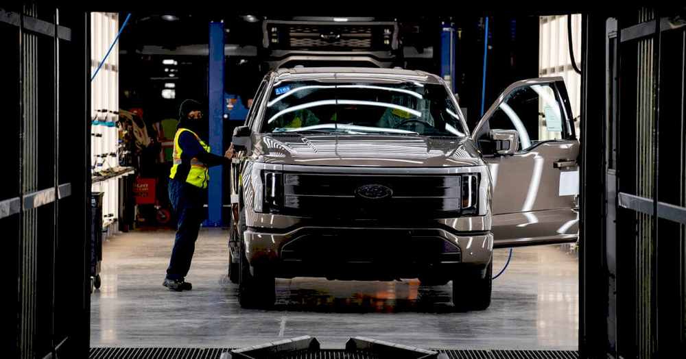 Електричний пікап Форд F-150 Lightning