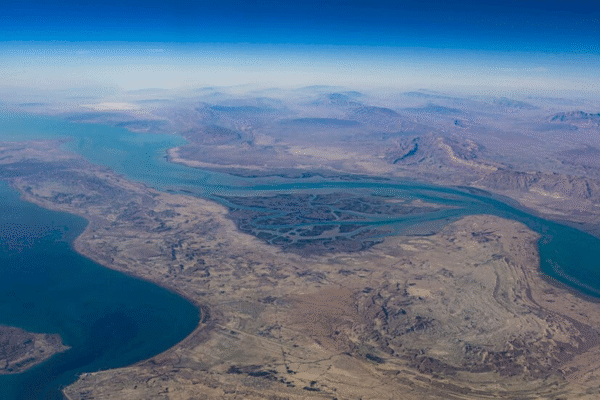 Танкер, що проходить через Ормузьку протоку