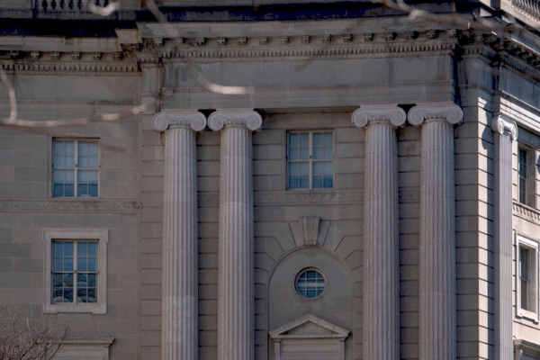 Зображення, що ілюструє призупинення програми I.R.S. для подачі податкових декларацій