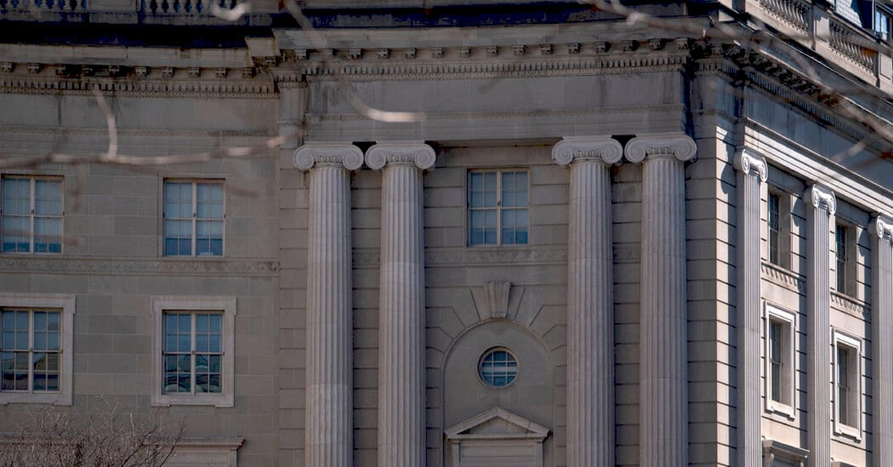 Зображення, що ілюструє призупинення програми I.R.S. для подачі податкових декларацій