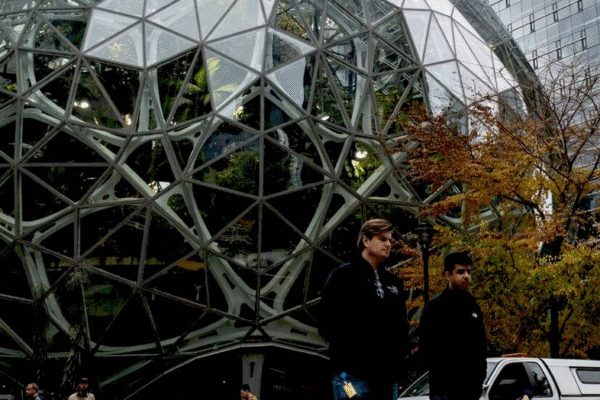 Скорочення робочих місць у компанії Amazon