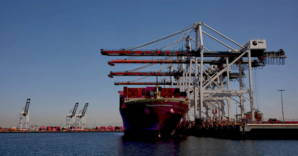 Судді Верховного Суду обговорюють тарифи Трампа