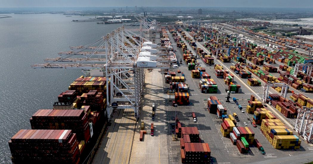 Трамп говорить про митні збори