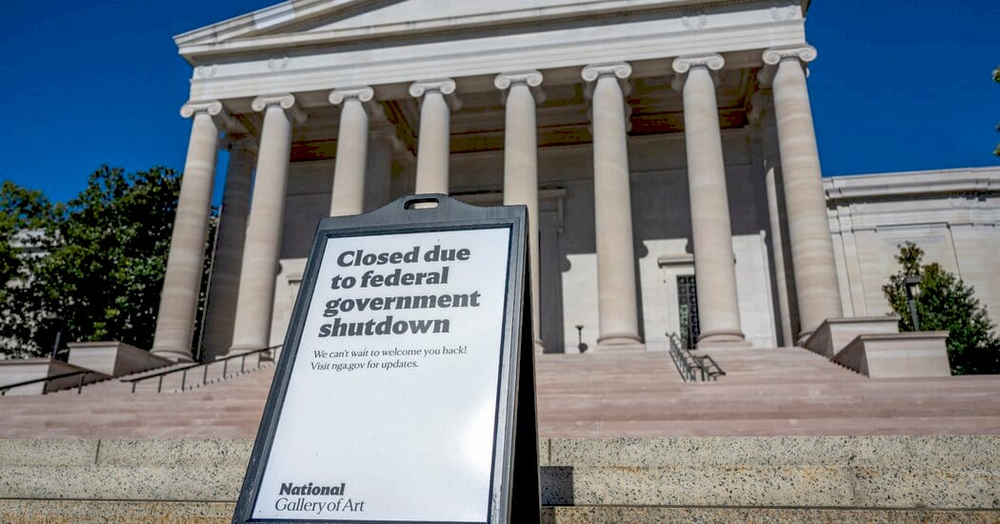 Туристи у Вашингтоні під час закриття музеїв