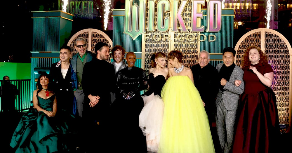 Постер фільму "Wicked: For Good"