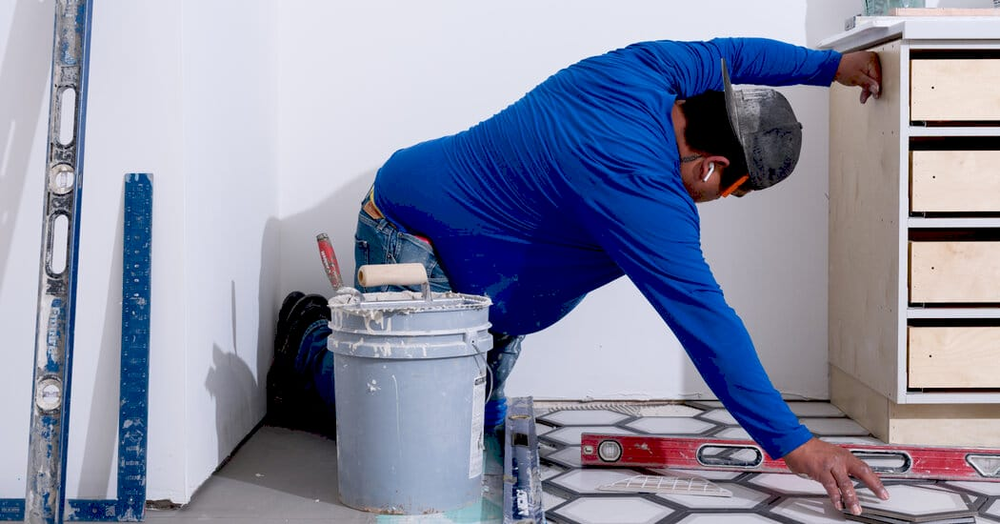 Зображення, що ілюструє закриття компанії Reborn Cabinets