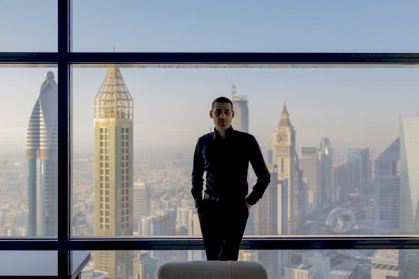 Ілон Маск підтримує Калін Георгеску