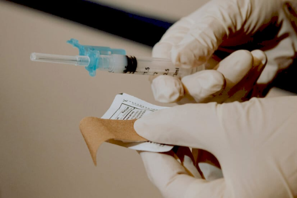 FDA розширює розслідування смертей від вакцин Covid-19