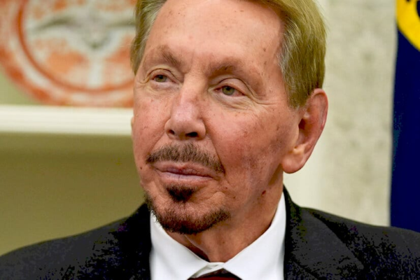 Paramount намагається придбати Warner Bros. Discovery, спираючись на підтримку Ларрі Еллісона Ларрі Еллісон та Paramount