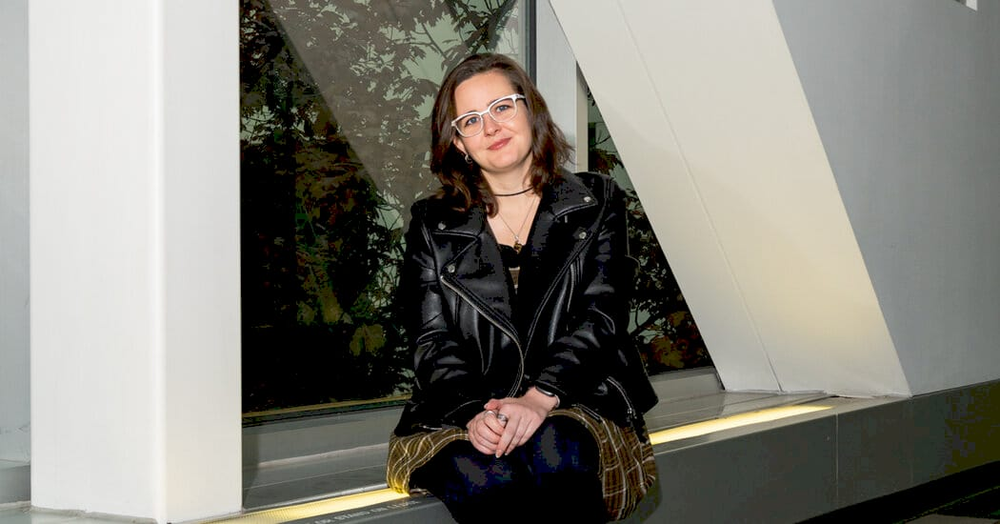 Зображення молодих працівників в офісі