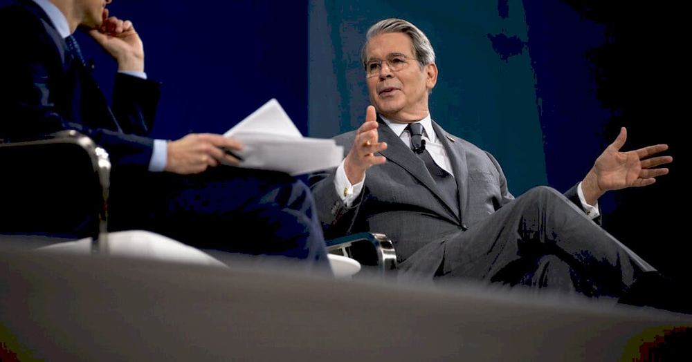 Скотт Бессент захищає тарифи Трампа