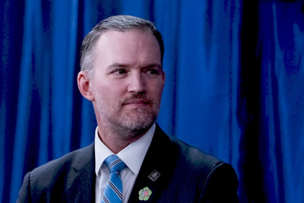 Символічне зображення санкцій США проти європейських технологічних компаній